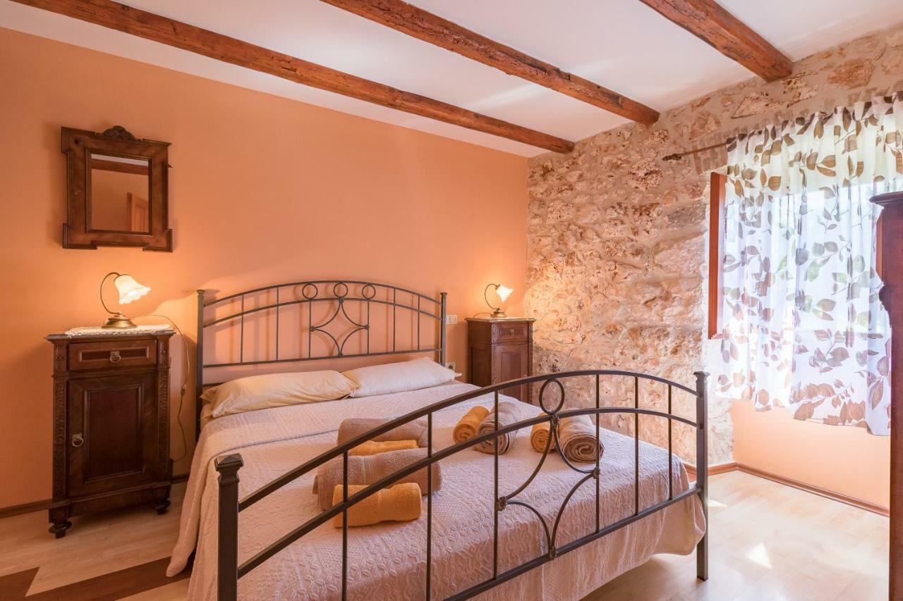 Country House Apartments Pula Zewnętrze zdjęcie